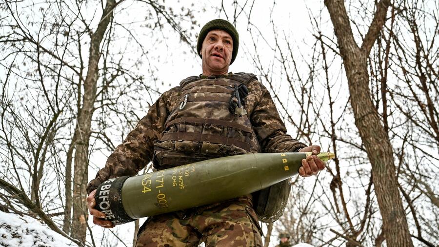 Ukraine-Krieg – Lage am Morgen: Raketenangriffe auf Kiew und Charkiw – Russland setzt strategische Luftwaffe ein