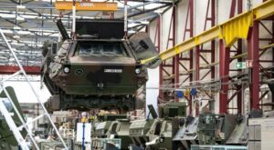 Verteidigung: Deutschland bestellt Schiffe und gepanzerte Fahrzeuge für sieben Milliarden Euro