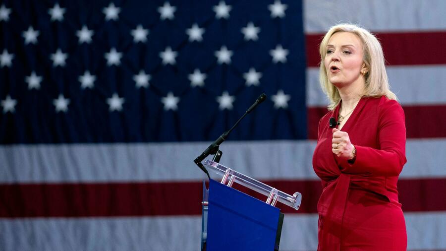 Liz Truss: Vorbild Trump – Wie die britische Ex-Regierungschefin ihr Comeback plant