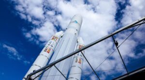 Raumfahrt: Streit um Starlink-Alternative: Kosten steigen auf fast zwölf Milliarden Euro