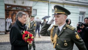 Ukraine-Krieg: Robert Habeck zu Besuch in der Ukraine