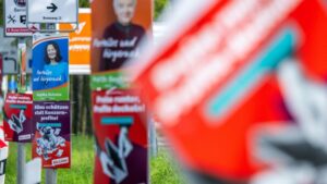 Wahlkampf: Angriffe beim Anbringen von Wahlplakaten in Brandenburg und Sachsen