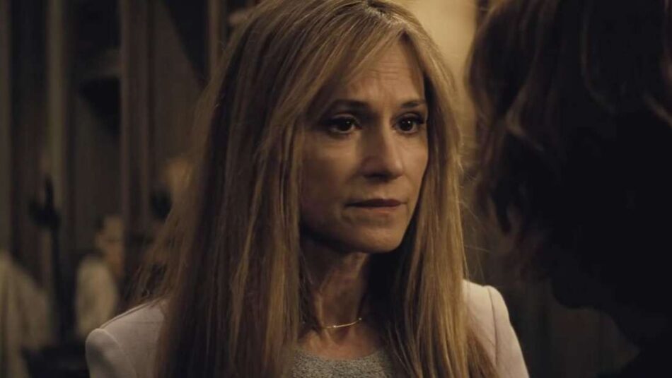 Holly Hunter als Captain der Starfleet an Bord