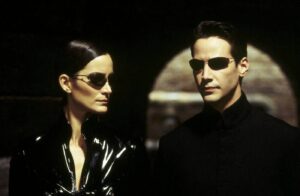 „Matrix“-Rätsel erklärt: Darum tragen alle in der Matrix Sonnenbrillen