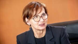 Hochschulen: Bundesbildungsministerin trennt sich von Staatssekretärin