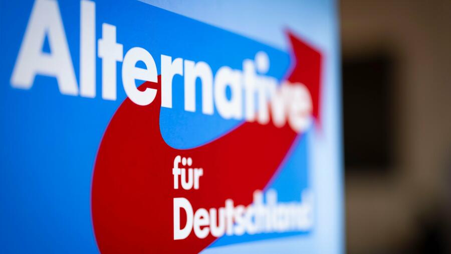 Politik: AfD-Gemeinderatskandidat in Mannheim mit Messer attackiert