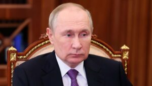 Russland: Putin setzt angebliche Verwandte ins Verteidigungsministerium